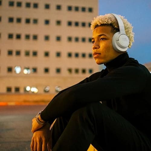 JBL Tune 720BT - Auriculares supraaurales inalámbricos con sonido JBL Pure Bass, Bluetooth 5.3, hasta 76H de duración de la batería y carga rápida, diseño ligero, cómodo y plegable (Blanco) - imagen 3